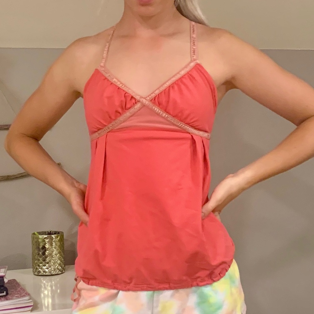 Lululemon tank!!